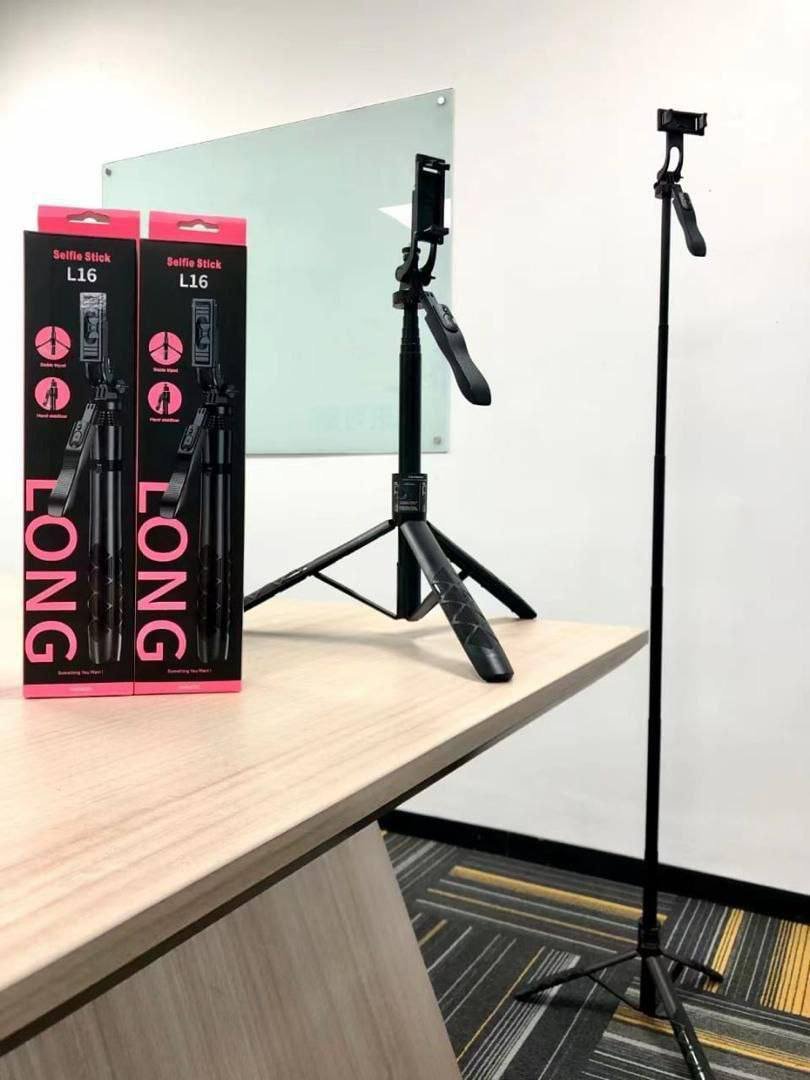 L16 tripod stand